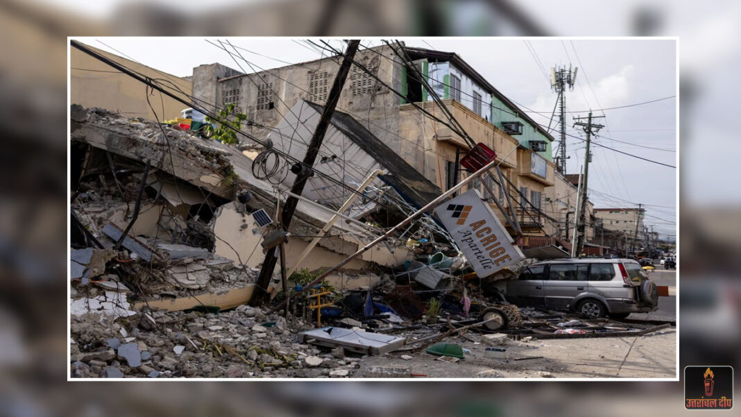 फिलीपींस में भूकंप का भीषण झटका: 6.7 की तीव्रता से कांपी धरती, दहशत में आधी रात को सड़कों पर उतरे लोग