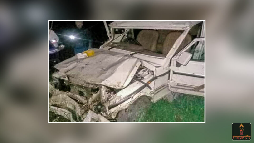 उत्तरकाशी में भीषण सड़क हादसा: अनियंत्रित होकर गहरी खाई में गिरा बोलेरो वाहन; हादसे में चार युवक गंभीर रूप से घायल, दो देहरादून रेफर