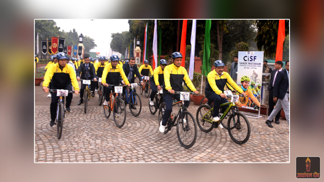 CISF के जांबाजों ने रचा इतिहास: 25 दिनों में पूरी की 6,553 किमी लंबी साइकिल यात्रा; ‘वंदे मातरम्’ की 150वीं वर्षगांठ पर देश को दिया एकता का संदेश
