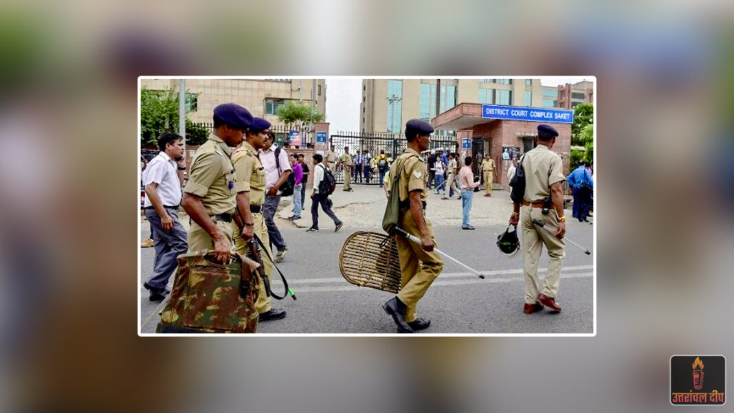 मैसूरु से ‘सीरियल’ धमकीबाज गिरफ्तार: देशभर के स्कूलों और अदालतों को 1000 बार दी बम से उड़ाने की धमकी मैसूरु से ‘सीरियल’ धमकीबाज गिरफ्तार: देशभर के स्कूलों और अदालतों को 1000 बार दी बम से उड़ाने की धमकी