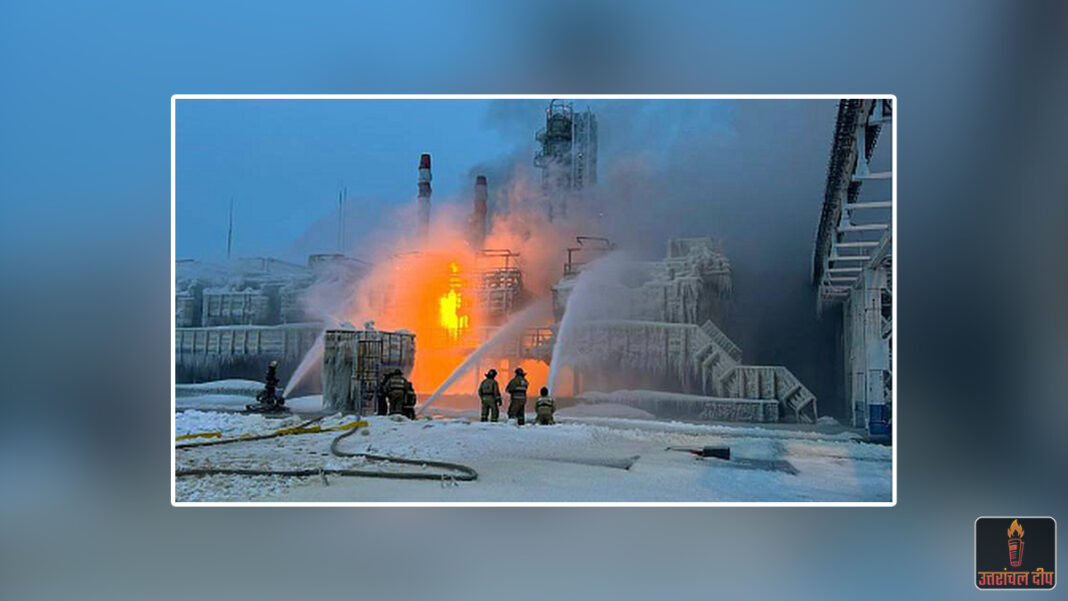 रूस के रणनीतिक उस्त-लुगा बंदरगाह पर यूक्रेन का भीषण ड्रोन हमला: दस दिन में पांचवीं बार निशाना, लोडिंग टर्मिनल तबाह; रूसी तेल निर्यात 40 प्रतिशत घटा, वैश्विक ऊर्जा संकट गहराने की आशंका रूस के रणनीतिक उस्त-लुगा बंदरगाह पर यूक्रेन का भीषण ड्रोन हमला: दस दिन में पांचवीं बार निशाना, लोडिंग टर्मिनल तबाह; रूसी तेल निर्यात 40 प्रतिशत घटा, वैश्विक ऊर्जा संकट गहराने की आशंका