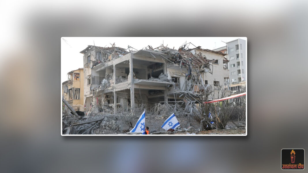 ईरान पर अमेरिका-इज़राइल का ‘डबल अटैक’: स्टील प्लांट से लेकर रणनीतिक पुल तक तबाह, तेहरान ने दी ‘करारा जवाब’ की चेतावनी ईरान पर अमेरिका-इज़राइल का ‘डबल अटैक’: स्टील प्लांट से लेकर रणनीतिक पुल तक तबाह, तेहरान ने दी ‘करारा जवाब’ की चेतावनी