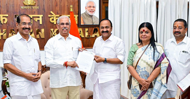 सतीशान की शपथ ग्रहण समारोह आज, देशभर के दिग्गज नेता होंगे शामिल सतीशान की शपथ ग्रहण समारोह आज, देशभर के दिग्गज नेता होंगे शामिल