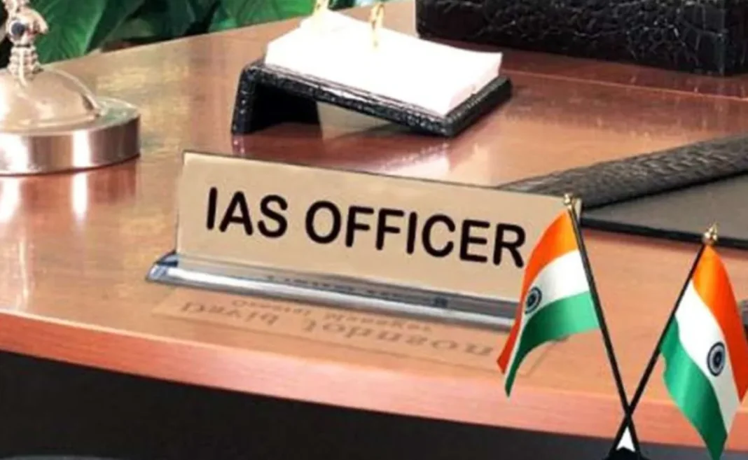 उत्तराखंड में बड़ा प्रशासनिक फेरबदल: 19 आईएएस और 10 पीसीएस अधिकारियों का तबादला, आशीष चौहान बने देहरादून के नए डीएम उत्तराखंड में बड़ा प्रशासनिक फेरबदल: 19 आईएएस और 10 पीसीएस अधिकारियों का तबादला, आशीष चौहान बने देहरादून के नए डीएम