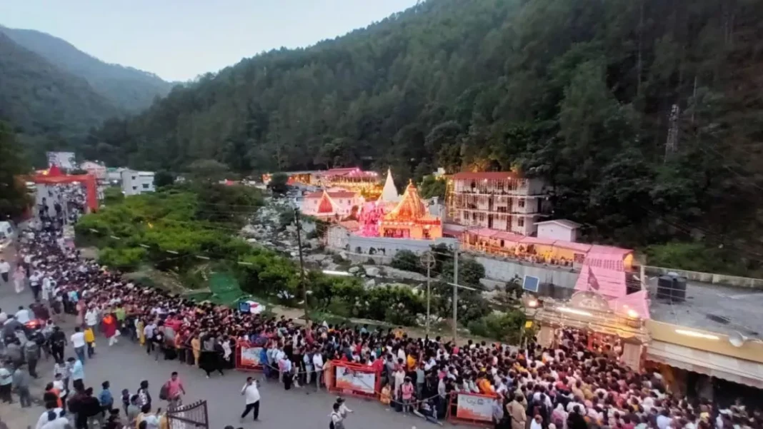 नैनीताल और कैंची धाम में बाइक प्रवेश पर रोक, ईद से अगले वीकेंड तक लागू रहेगा प्रतिबंध नैनीताल और कैंची धाम में बाइक प्रवेश पर रोक, ईद से अगले वीकेंड तक लागू रहेगा प्रतिबंध