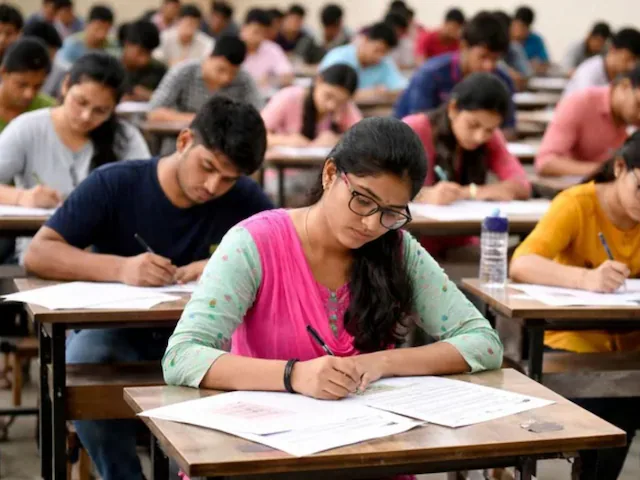 NEET-2026 परीक्षा रद्द, पेपर लीक मामले की जांच CBI को सौंपी NEET-2026 परीक्षा रद्द, पेपर लीक मामले की जांच CBI को सौंपी