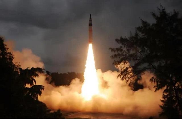ओडिशा तट से भारत की सामरिक क्षमता का प्रदर्शन ओडिशा तट से भारत की सामरिक क्षमता का प्रदर्शन