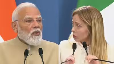 प्रधानमंत्री मोदी से रोम में मिले इटली की प्रधानमंत्री मेलोनी, भारत-इटली मित्रता को बताया “मजबूत और स्थायी” प्रधानमंत्री मोदी से रोम में मिले इटली की प्रधानमंत्री मेलोनी, भारत-इटली मित्रता को बताया “मजबूत और स्थायी”
