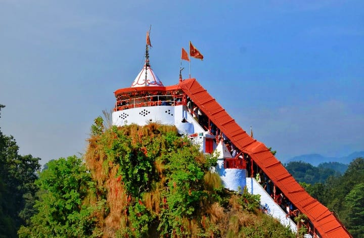 रामनगर: गर्जिया देवी मंदिर जा रही श्रद्धालुओं से भरी ट्रैक्टर-ट्रॉली पलटी, 20 से अधिक लोग घायल, दो महिलाओं की हालत गंभीर रामनगर: गर्जिया देवी मंदिर जा रही श्रद्धालुओं से भरी ट्रैक्टर-ट्रॉली पलटी, 20 से अधिक लोग घायल, दो महिलाओं की हालत गंभीर