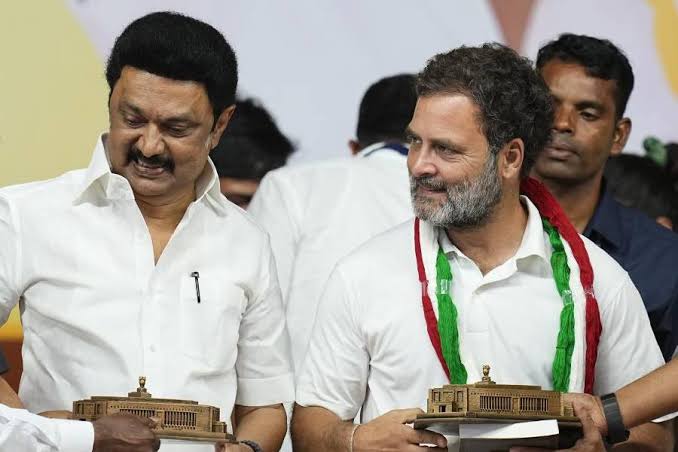 राहुल गांधी पर डीएमके का तीखा हमला, कहा- विश्वासघात से कमजोर हुआ इंडिया गठबंधन राहुल गांधी पर डीएमके का तीखा हमला, कहा- विश्वासघात से कमजोर हुआ इंडिया गठबंधन