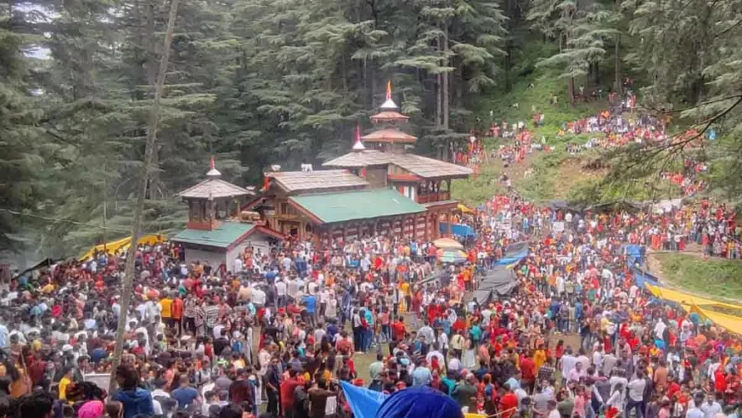 रावई घाटी में गूंजेंगे श्रद्धा के स्वर: रुद्रेश्वर महादेव की पवित्र डोली यात्रा का कार्यक्रम घोषित रावई घाटी में गूंजेंगे श्रद्धा के स्वर: रुद्रेश्वर महादेव की पवित्र डोली यात्रा का कार्यक्रम घोषित