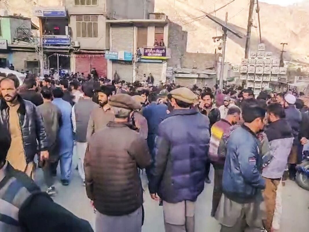 भारत का सख्त रुख: गिलगित-बाल्टिस्तान में चुनाव योजना पर पाकिस्तान को खाली करने की चेतावनी भारत का सख्त रुख: गिलगित-बाल्टिस्तान में चुनाव योजना पर पाकिस्तान को खाली करने की चेतावनी