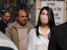 जैकलीन फर्नांडीस मामले में सुप्रीम कोर्ट के जस्टिस ने किया खुद को अलग, CBI की याचिका पर विवाद बढ़ जैकलीन फर्नांडीस मामले में सुप्रीम कोर्ट के जस्टिस ने किया खुद को अलग, CBI की याचिका पर विवाद बढ़
