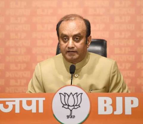 नीट विवाद पर सुधांशु त्रिवेदी का कांग्रेस पर हमला, कहा– “छात्रों से ज्यादा राजनीति को तरजीह” नीट विवाद पर सुधांशु त्रिवेदी का कांग्रेस पर हमला, कहा– “छात्रों से ज्यादा राजनीति को तरजीह”