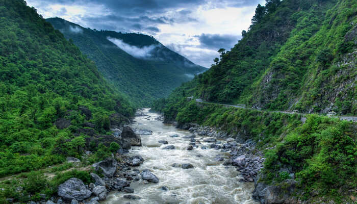देहरादून: 13 नदियों व 12 बैराजों पर निगरानी, सिंचाई विभाग की बाढ़ प्रबंधन योजना तैयार देहरादून: 13 नदियों व 12 बैराजों पर निगरानी, सिंचाई विभाग की बाढ़ प्रबंधन योजना तैयार