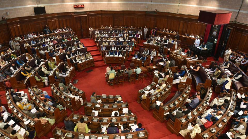 18वीं पश्चिम बंगाल विधानसभा का पहला सत्र आज राज्यपाल के अभिभाषण के साथ शुरू 18वीं पश्चिम बंगाल विधानसभा का पहला सत्र आज राज्यपाल के अभिभाषण के साथ शुरू