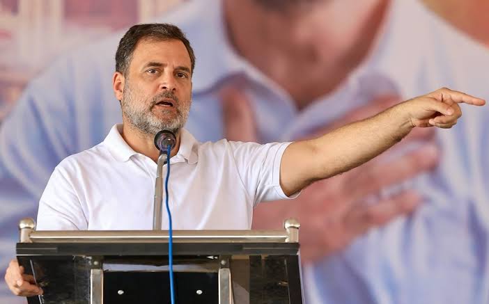 राहुल गांधी का केंद्र पर हमला, बोले- छात्रों के खिलाफ ‘जानलेवा सिस्टम’, दिल्ली में पैलेट गन तो बिहार में AK-47 राहुल गांधी का केंद्र पर हमला, बोले- छात्रों के खिलाफ ‘जानलेवा सिस्टम’, दिल्ली में पैलेट गन तो बिहार में AK-47