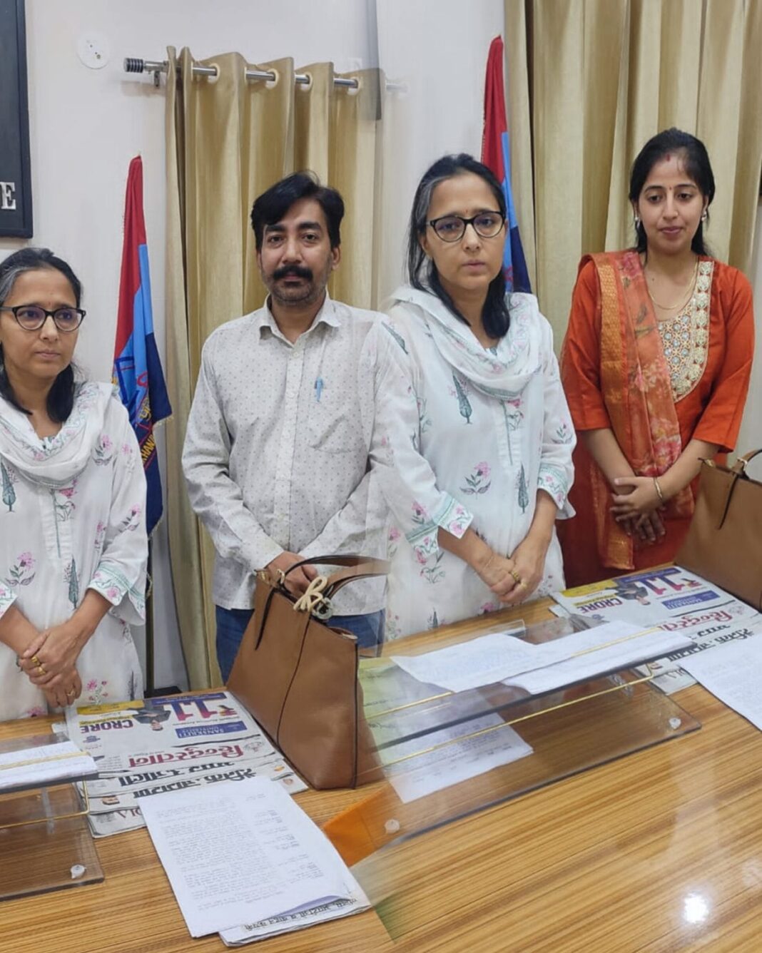 ट्रैफिक जाम और नशे के खिलाफ उठी आवाज, आईजी को सौंपा ज्ञापन ट्रैफिक जाम और नशे के खिलाफ उठी आवाज, आईजी को सौंपा ज्ञापन