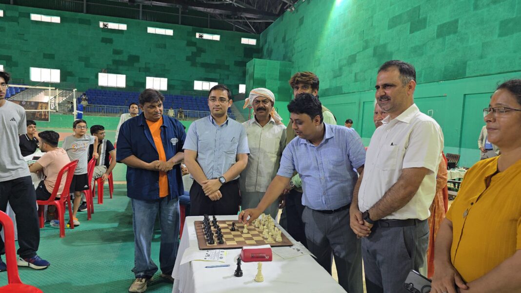 डीएम ने प्रथम श्री स्वर्गीय धीरज सिंह रघुवंशी मेमोरियल ओपन शतरंज प्रतियोगिता शुरू,डीएम ने किया शुभारंभ डीएम ने प्रथम श्री स्वर्गीय धीरज सिंह रघुवंशी मेमोरियल ओपन शतरंज प्रतियोगिता शुरू,डीएम ने किया शुभारंभ