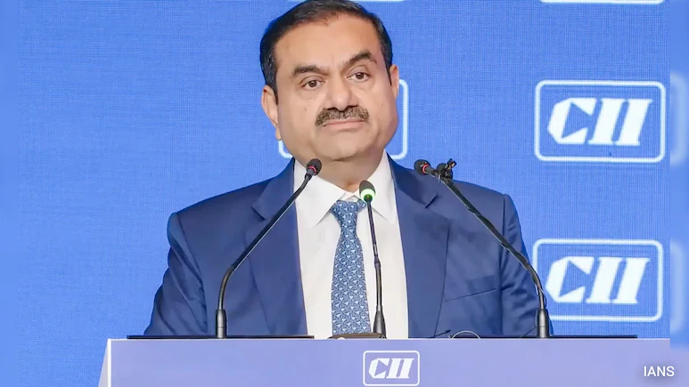 अमेरिकी न्याय विभाग ने अदानी मामले को हटाने का बचाव किया, कहा- केस में थीं गंभीर खामियां अमेरिकी न्याय विभाग ने अदानी मामले को हटाने का बचाव किया, कहा- केस में थीं गंभीर खामियां