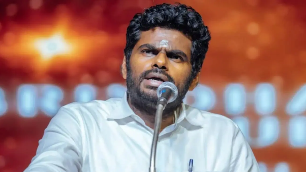 मुख्यमंत्री विजय पर टिप्पणी पड़ी भारी, DMK विधायक अनीता राधाकृष्णन गिरफ्तार मुख्यमंत्री विजय पर टिप्पणी पड़ी भारी, DMK विधायक अनीता राधाकृष्णन गिरफ्तार