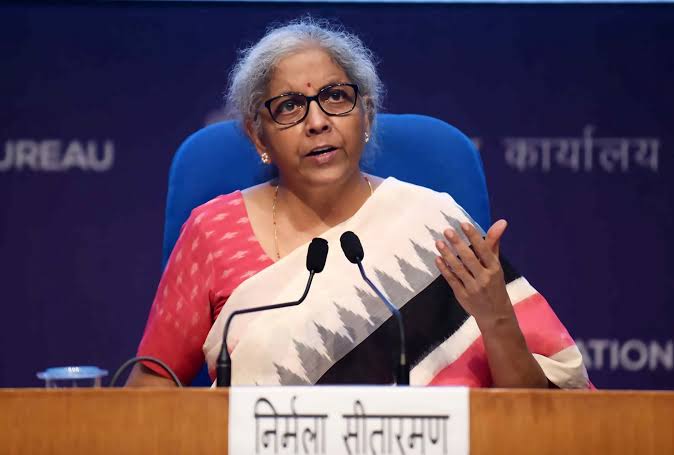 छात्रों के प्रदर्शन पर रोक नहीं लगाई, उनकी चिंता समझी: पेपर लीक विवाद पर निर्मला सीतारमण छात्रों के प्रदर्शन पर रोक नहीं लगाई, उनकी चिंता समझी: पेपर लीक विवाद पर निर्मला सीतारमण