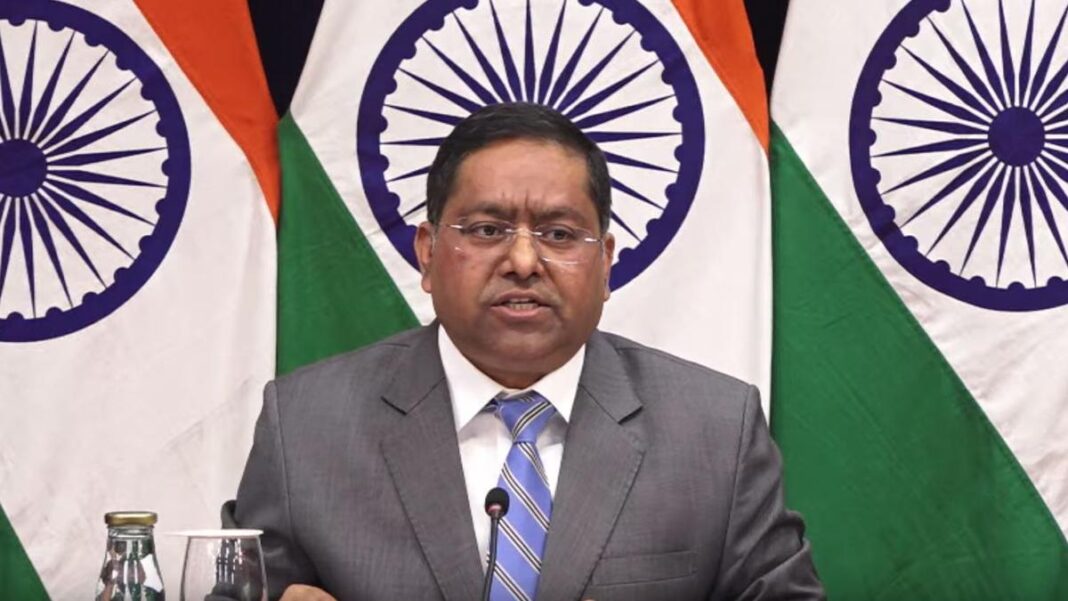 वायरल दावे पर विदेश मंत्रालय की सफाई, कहा- रणधीर जायसवाल के बयान को तोड़-मरोड़कर किया गया पेश वायरल दावे पर विदेश मंत्रालय की सफाई, कहा- रणधीर जायसवाल के बयान को तोड़-मरोड़कर किया गया पेश
