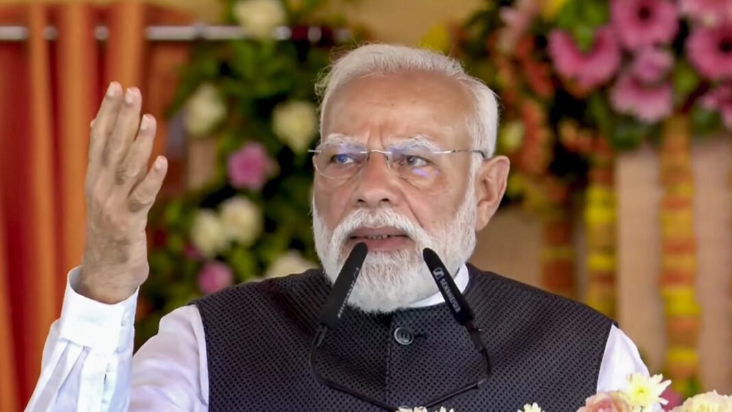 प्रधानमंत्री मोदी ने आंध्र प्रदेश को दी 18,000 करोड़ रुपये की विकास परियोजनाओं की सौगात प्रधानमंत्री मोदी ने आंध्र प्रदेश को दी 18,000 करोड़ रुपये की विकास परियोजनाओं की सौगात
