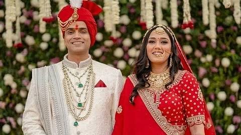 त्विषा शर्मा मौत मामले में 20 लाख रुपये का मनी ट्रेल, चीनी शेयरों में निवेश को लेकर बढ़ा विवाद त्विषा शर्मा मौत मामले में 20 लाख रुपये का मनी ट्रेल, चीनी शेयरों में निवेश को लेकर बढ़ा विवाद