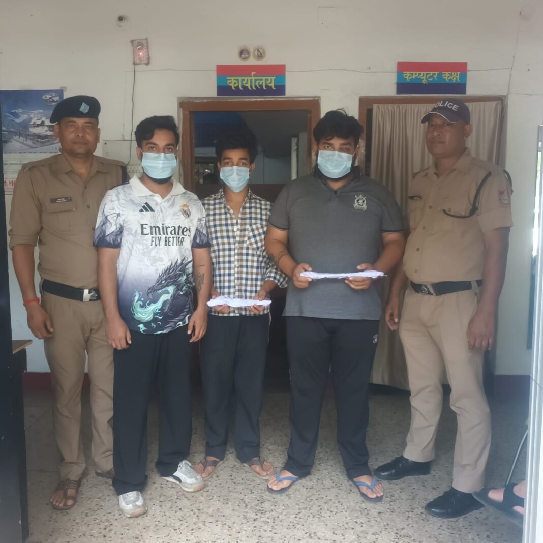 तीनपानी में चापड़-छुरे से जानलेवा हमला, तीनों आरोपी 24 घंटे के भीतर गिरफ्तार तीनपानी में चापड़-छुरे से जानलेवा हमला, तीनों आरोपी 24 घंटे के भीतर गिरफ्तार