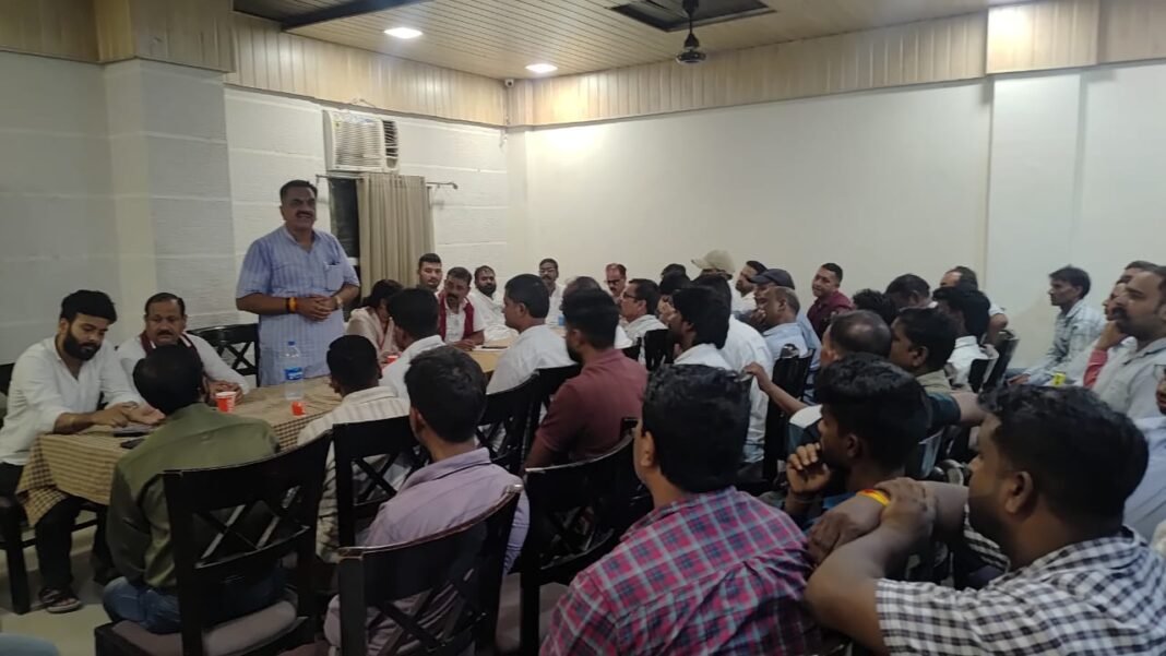 सिटी क्लब में कांग्रेस कार्यकर्ताओं की बैठक,8 अगस्त को हल्द्वानी में प्रस्तावित रैली को सफल बनाने का आहवान सिटी क्लब में कांग्रेस कार्यकर्ताओं की बैठक,8 अगस्त को हल्द्वानी में प्रस्तावित रैली को सफल बनाने का आहवान