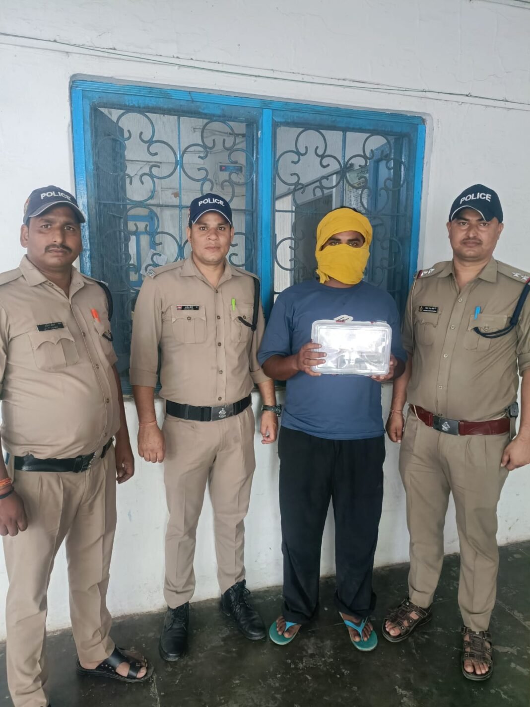 बगवाड़ा पुलिस ने डकैती का एक और आरोपी दबोचा, लूटी गई नगदी में से 50 हजार रुपए भी बरामद बगवाड़ा पुलिस ने डकैती का एक और आरोपी दबोचा, लूटी गई नगदी में से 50 हजार रुपए भी बरामद