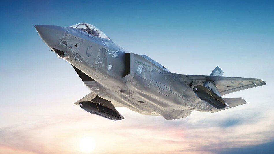 अमेरिका ने दिखाई 465 किमी तक मार करने वाली नई मिसाइल, F-35 और F-22 में भी होगी तैनाती अमेरिका ने दिखाई 465 किमी तक मार करने वाली नई मिसाइल, F-35 और F-22 में भी होगी तैनाती