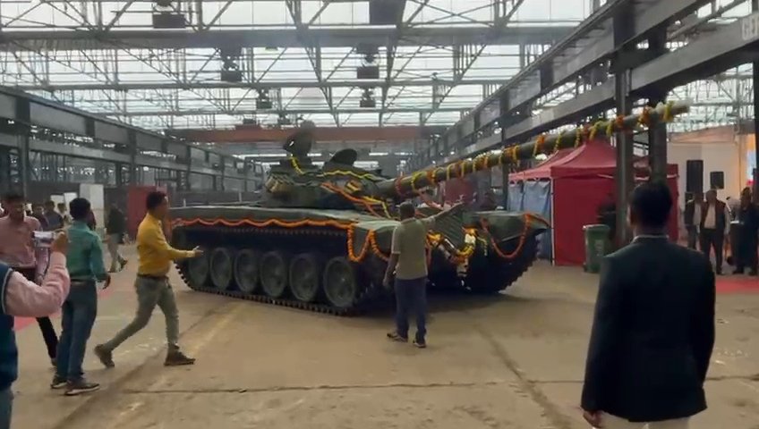 जबलपुर में बनेंगे युद्धक टैंक, रक्षा उत्पादन को मिलेगी नई ताकत जबलपुर में बनेंगे युद्धक टैंक, रक्षा उत्पादन को मिलेगी नई ताकत