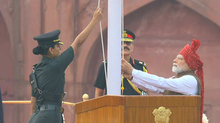 लाल किले से मोदी का 13वां लगातार संबोधन, नेहरू के बाद ऐसा करने वाले दूसरे प्रधानमंत्री लाल किले से मोदी का 13वां लगातार संबोधन, नेहरू के बाद ऐसा करने वाले दूसरे प्रधानमंत्री
