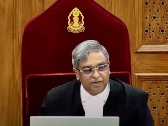 सरकारी संस्थानों को जनता के सवालों का जवाब देने के लिए हमेशा तैयार रहना चाहिए: जस्टिस विक्रम नाथ सरकारी संस्थानों को जनता के सवालों का जवाब देने के लिए हमेशा तैयार रहना चाहिए: जस्टिस विक्रम नाथ