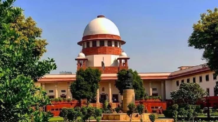 सुप्रीम कोर्ट ने आर्ट ऑफ लिविंग पर लगा 5 करोड़ का जुर्माना हटाया सुप्रीम कोर्ट ने आर्ट ऑफ लिविंग पर लगा 5 करोड़ का जुर्माना हटाया