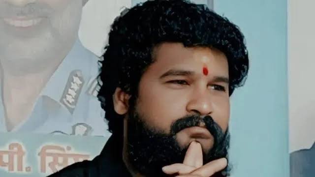 ठाणे में शिवसेना यूबीटी नेता प्रदीप पूर्णेकर की गोली मारकर हत्या, हमलावरों की तलाश जारी ठाणे में शिवसेना यूबीटी नेता प्रदीप पूर्णेकर की गोली मारकर हत्या, हमलावरों की तलाश जारी