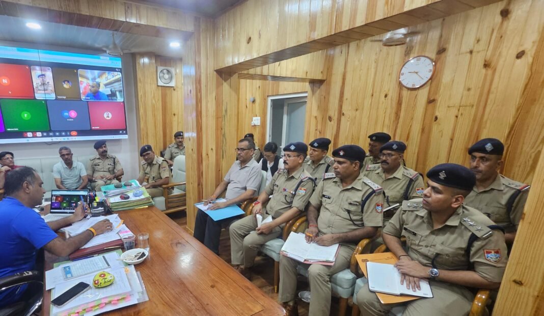 मुख्यमंत्री के दौरे से पहले पुलिस ने कसी कमर, सुरक्षा से लेकर ट्रैफिक तक की फुलप्रूफ तैयारी मुख्यमंत्री के दौरे से पहले पुलिस ने कसी कमर, सुरक्षा से लेकर ट्रैफिक तक की फुलप्रूफ तैयारी