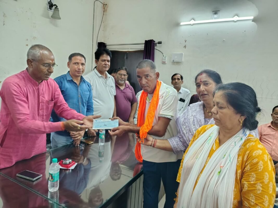 विद्या मंदिरों के सेवानिवृत्त प्रधानाचार्यों का जुटान, नई कार्यकारिणी का गठन विद्या मंदिरों के सेवानिवृत्त प्रधानाचार्यों का जुटान, नई कार्यकारिणी का गठन