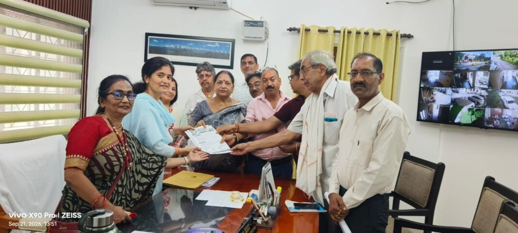 यूपीआई पर शुल्क की आहट से भड़के व्यापारी, जीएसटी छापों पर भी उठाई आवाज यूपीआई पर शुल्क की आहट से भड़के व्यापारी, जीएसटी छापों पर भी उठाई आवाज