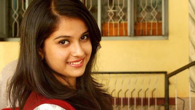 दिशा सालियान मौत मामले में बड़ा फैसला, बॉम्बे हाईकोर्ट ने CBI जांच के दिए आदेश दिशा सालियान मौत मामले में बड़ा फैसला, बॉम्बे हाईकोर्ट ने CBI जांच के दिए आदेश