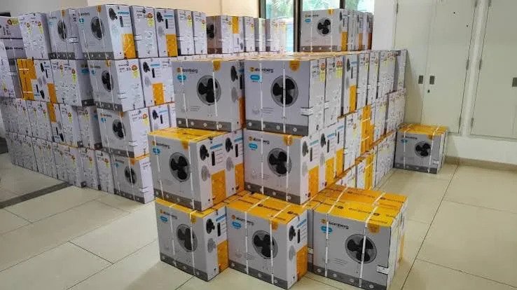 IIT बॉम्बे के हॉस्टल में बदलेंगे सीलिंग फैन, दीवार पर लगेंगे नए पंखे; छात्र की मौत के बाद सुरक्षा पर जोर IIT बॉम्बे के हॉस्टल में बदलेंगे सीलिंग फैन, दीवार पर लगेंगे नए पंखे; छात्र की मौत के बाद सुरक्षा पर जोर