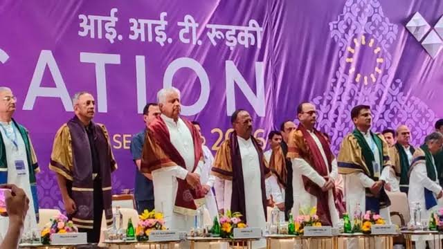 आईआईटी रुड़की के दीक्षांत समारोह में 2701 विद्यार्थियों को मिलीं उपाधियां, अजीत डोभाल रहे मुख्य अतिथि आईआईटी रुड़की के दीक्षांत समारोह में 2701 विद्यार्थियों को मिलीं उपाधियां, अजीत डोभाल रहे मुख्य अतिथि