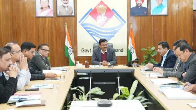 उत्तराखंड में रोपवे परियोजनाओं को मिलेगी रफ्तार, मुख्य सचिव ने लंबित प्रक्रियाएं जल्द पूरी करने के दिए निर्देश उत्तराखंड में रोपवे परियोजनाओं को मिलेगी रफ्तार, मुख्य सचिव ने लंबित प्रक्रियाएं जल्द पूरी करने के दिए निर्देश