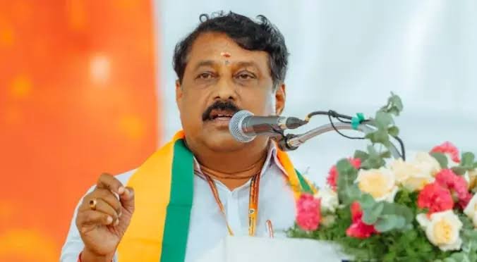 हिंदू धार्मिक प्रतीकों की सुरक्षा सुनिश्चित करें सीएम विजय: तमिलनाडु भाजपा हिंदू धार्मिक प्रतीकों की सुरक्षा सुनिश्चित करें सीएम विजय: तमिलनाडु भाजपा