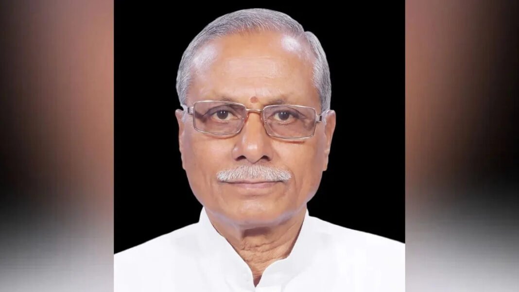 डॉ. ढाल सिंह बिसेन बने उत्तराखंड के नए राज्यपाल, गुरमीत सिंह की लेंगे जगह; सीएम धामी ने दी बधाई डॉ. ढाल सिंह बिसेन बने उत्तराखंड के नए राज्यपाल, गुरमीत सिंह की लेंगे जगह; सीएम धामी ने दी बधाई