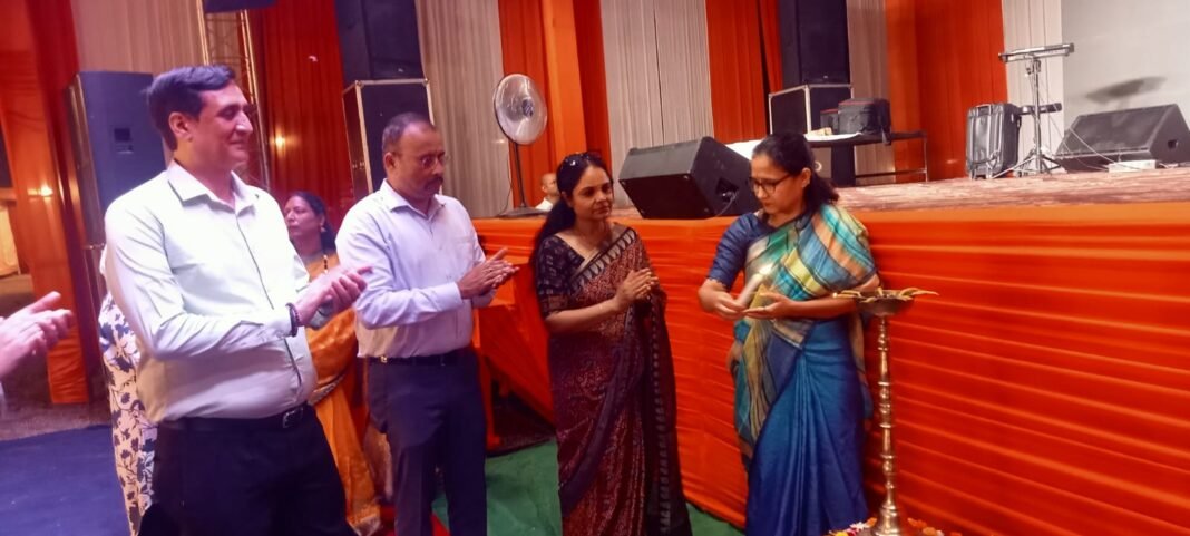 रुद्रपुर में 31वीं वाहिनी पीएसी के 56वें स्थापना दिवस पर भव्य मेले का आयोजन रुद्रपुर में 31वीं वाहिनी पीएसी के 56वें स्थापना दिवस पर भव्य मेले का आयोजन
