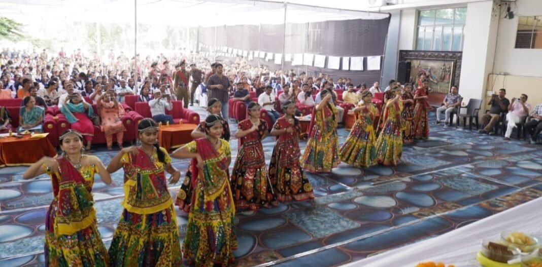 25 करोड़ बच्चों के सपनों का भारत” कार्यक्रम के तहत जिला स्तरीय कार्यशाला बी एल एम में आयोजित 25 करोड़ बच्चों के सपनों का भारत” कार्यक्रम के तहत जिला स्तरीय कार्यशाला बी एल एम में आयोजित