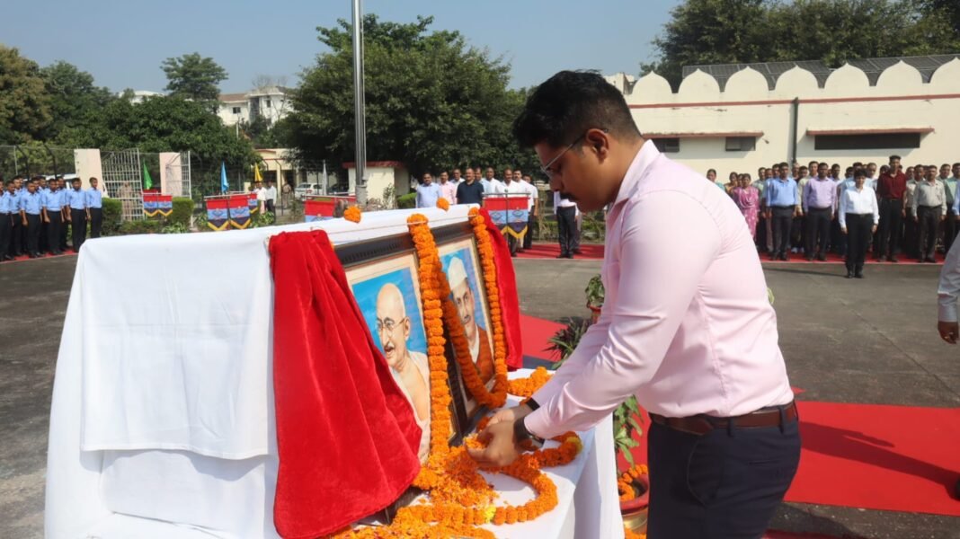 राष्ट्रपिता महात्मा गांधी एवं पूर्व प्रधानमंत्री स्व. लाल बहादुर शास्त्री जयंती पर शत-शत नमन राष्ट्रपिता महात्मा गांधी एवं पूर्व प्रधानमंत्री स्व. लाल बहादुर शास्त्री जयंती पर शत-शत नमन